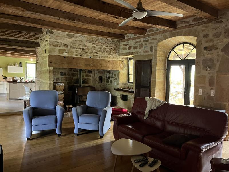 Maison - 234 m² - 5 pièces