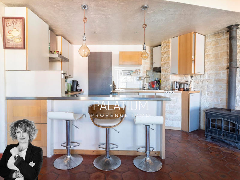 Appartement - 81 m² - 4 pièces