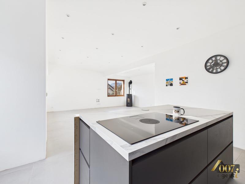 Maison - 158 m² - 6 pièces