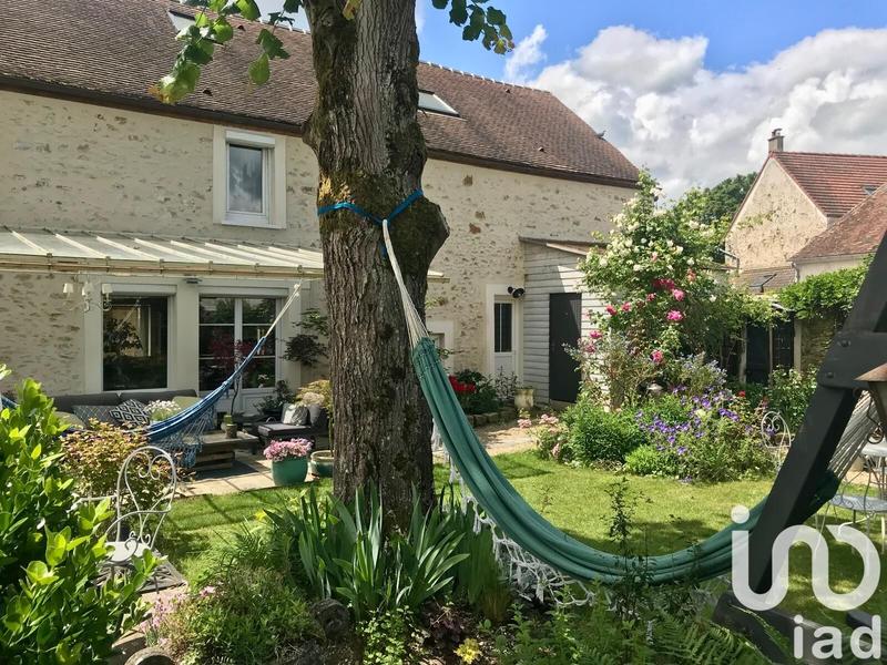 Maison - 210 m² - 8 pièces