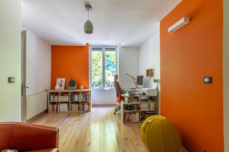 Maison - 245 m² - 7 pièces