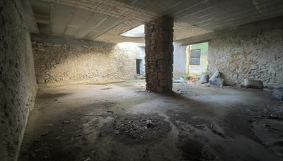 Maison - 330 m² - 5 pièces