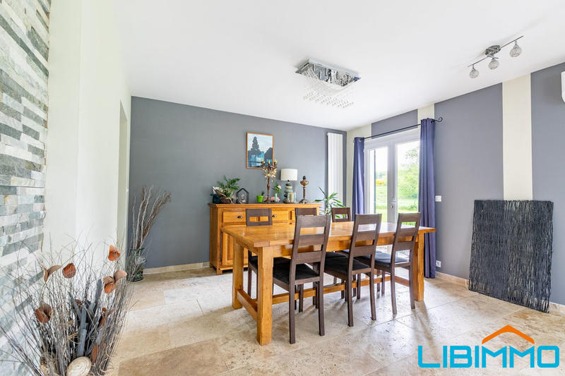 Maison - 257 m² - 8 pièces