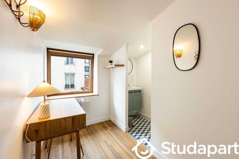 Chambre - 11 m² - 1 pièce