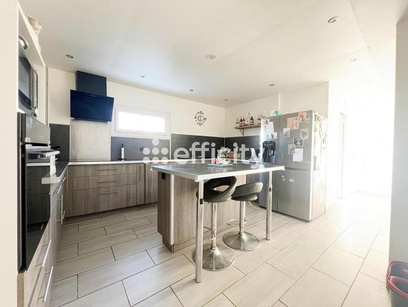 Maison - 120 m² - 7 pièces