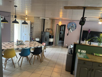 Villa - 137 m² - 7 pièces