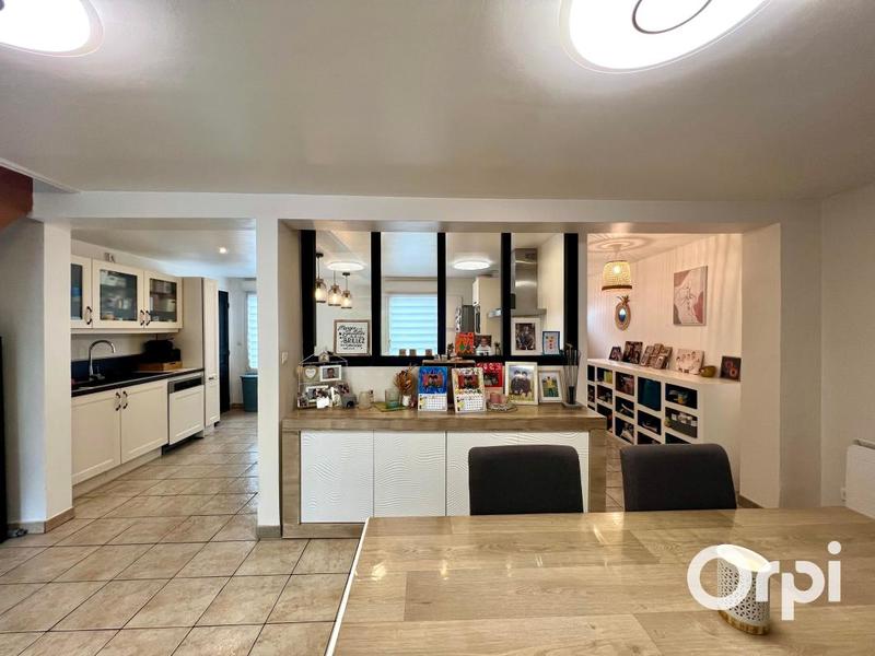 Maison - 125 m² - 5 pièces