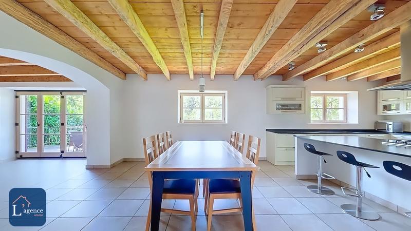 Maison - 194 m² - 7 pièces