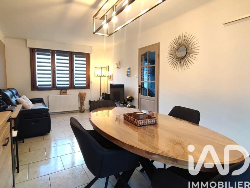 Maison - 95 m² - 5 pièces