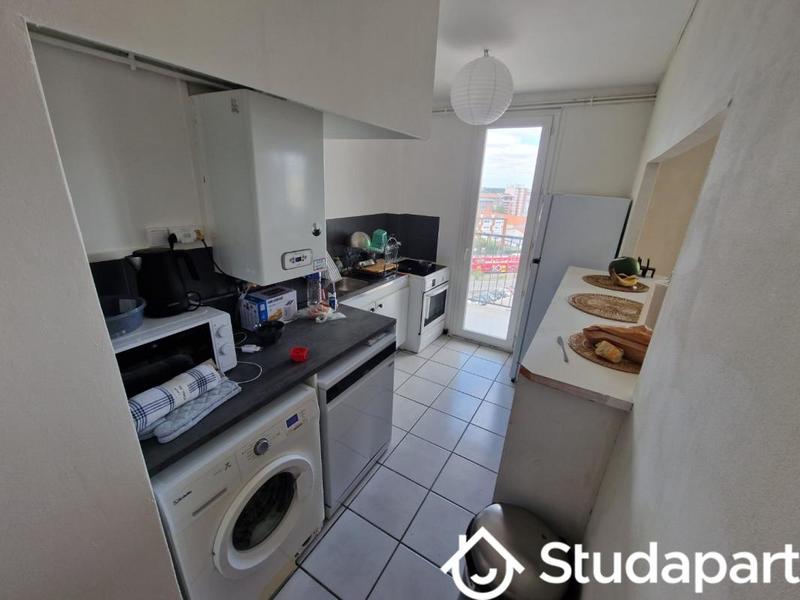 Chambre - 12 m² - 1 pièce