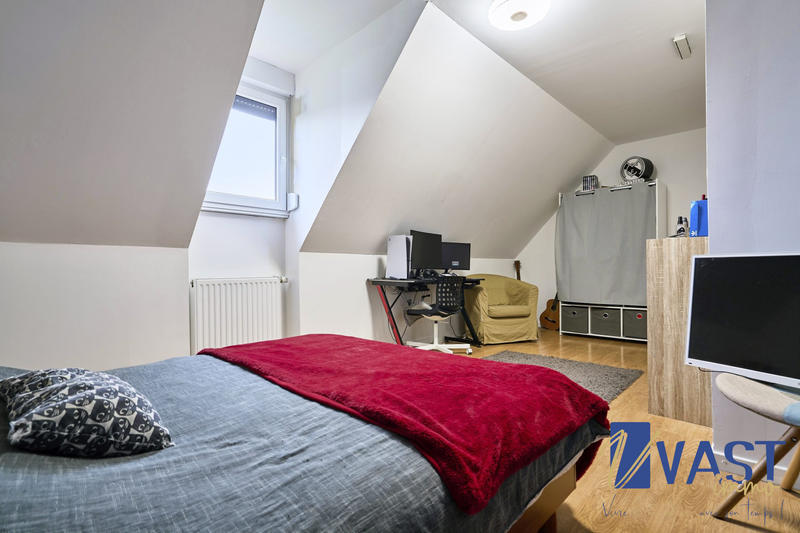 Maison - 127 m² - 5 pièces