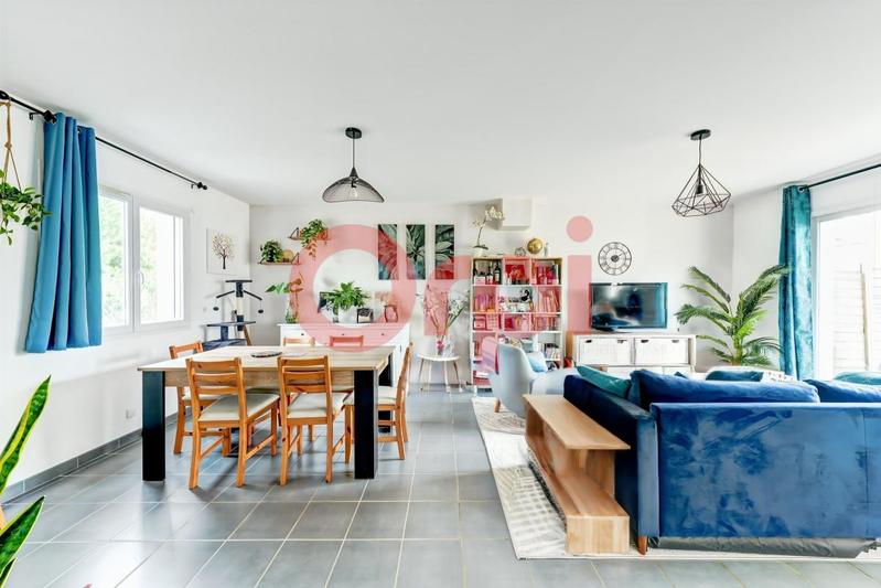 Maison - 97 m² - 4 pièces