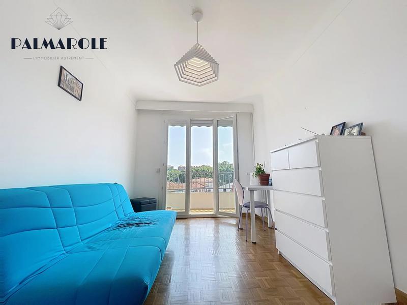 Appartement - 77 m² - 3 pièces