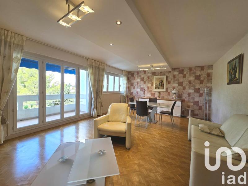 Appartement - 102 m² - 3 pièces