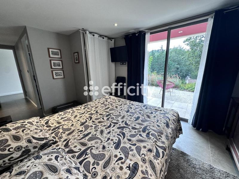 Maison - 290 m² - 11 pièces