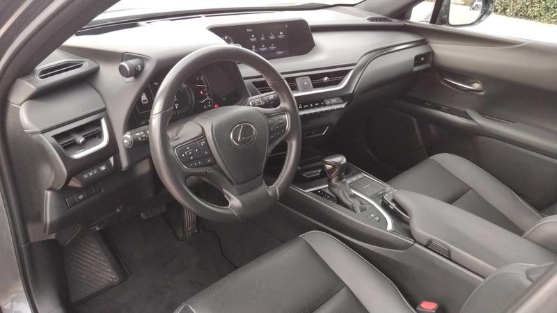 Lexus Ux 2.0 Vvt-iE 184 Hybrid Bva Luxe Plus - Automatique Entretien constructeur