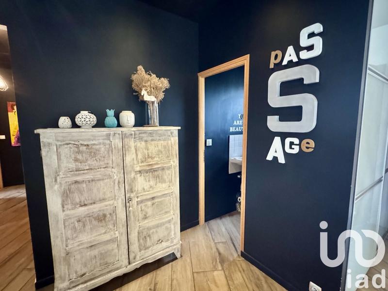 Maison - 200 m² - 7 pièces