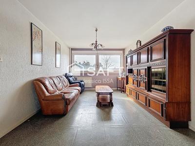 Appartement - 96 m² - 5 pièces