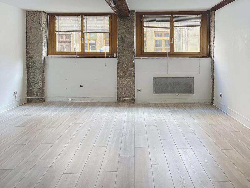 Appartement - 77 m² - 3 pièces