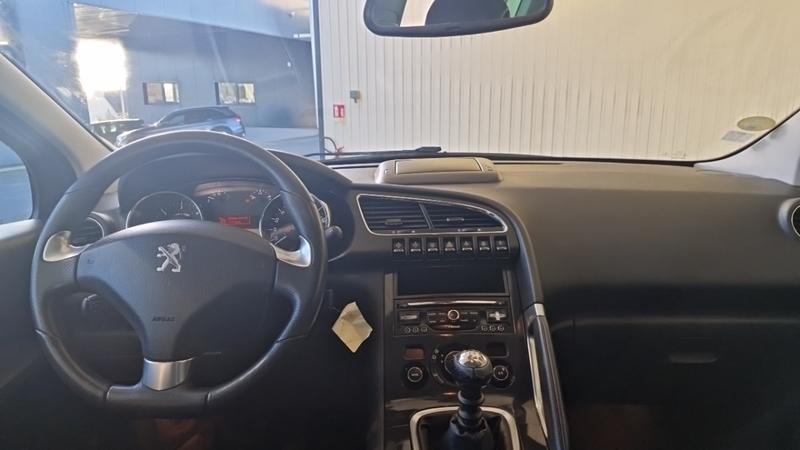 Peugeot 3008 Business 1.6 hdi 115ch fap bvm6