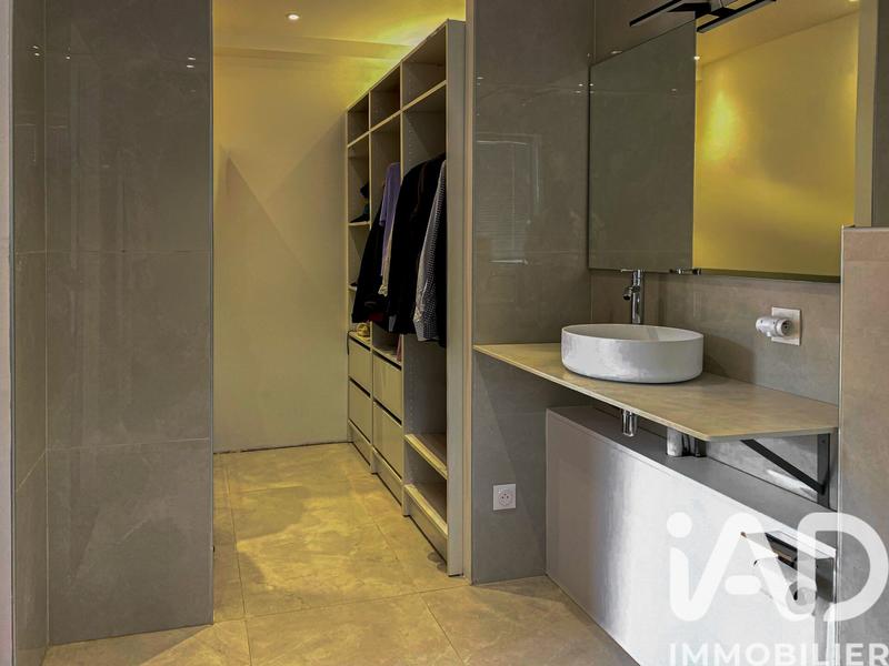 Maison de maîtres - 270 m² - 9 pièces