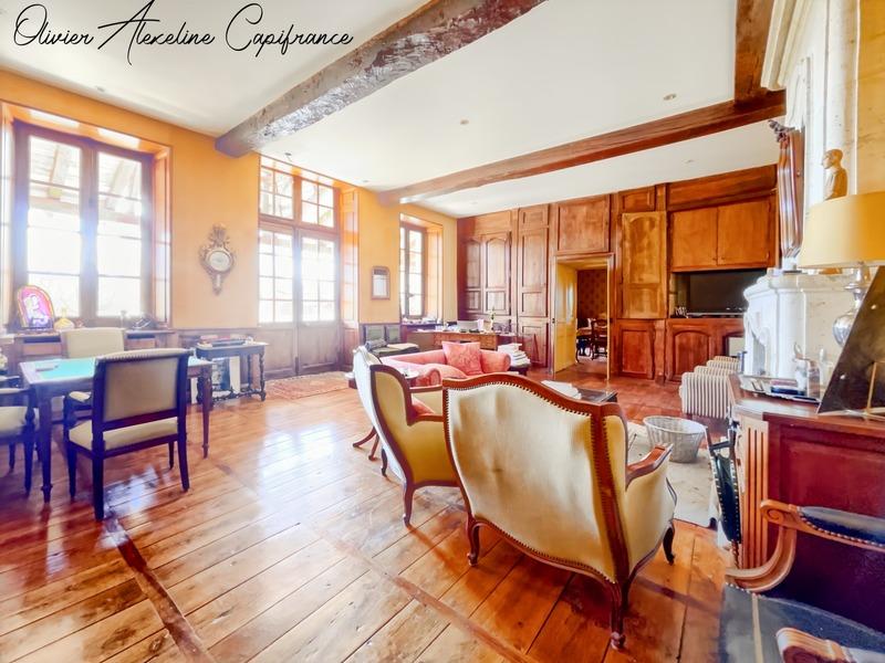 Maison - 500 m² - 16 pièces