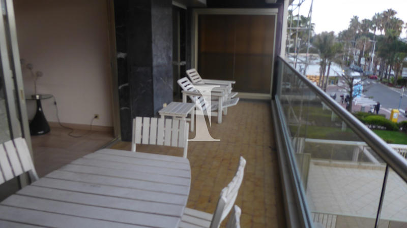 Appartement - 85 m² - 3 pièces