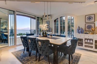 Maison - 261 m² - 6 pièces