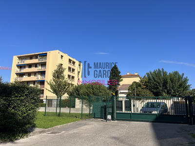 Appartement - 95 m² - 5 pièces