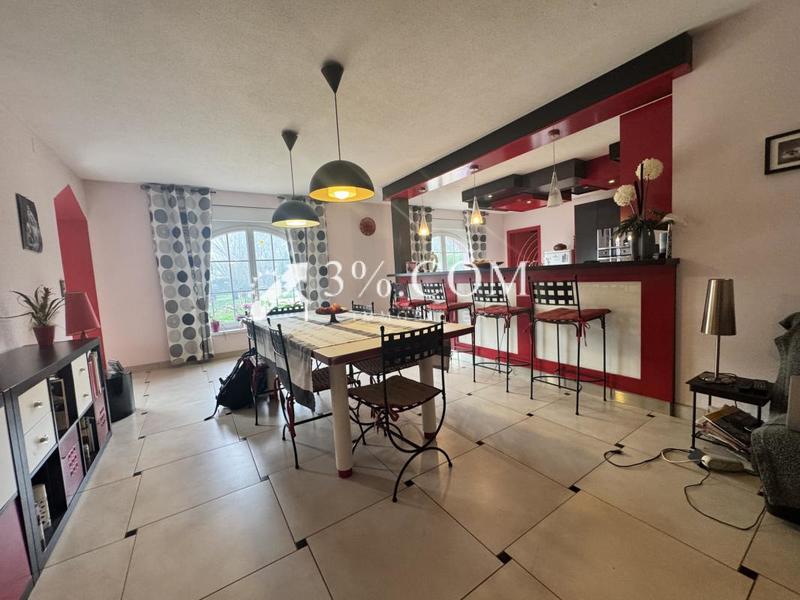 Demeure - 360 m² - 8 pièces