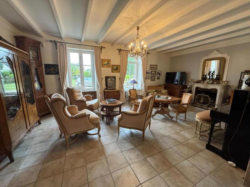 Demeure - 188 m² - 6 pièces