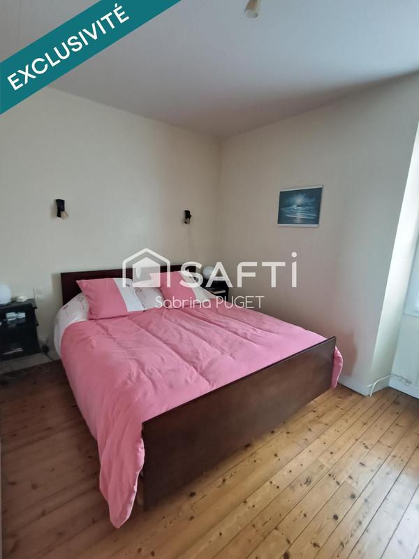 Maison - 230 m² - 9 pièces