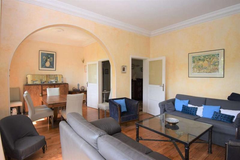 Maison - 224 m² - 7 pièces