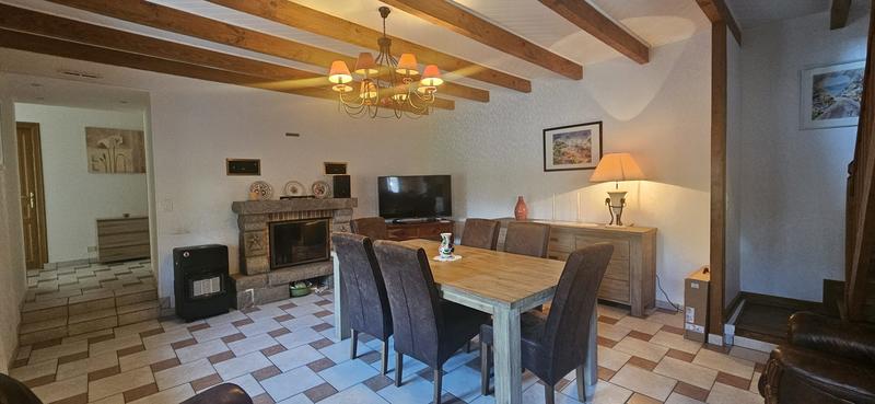 Maison - 189 m² - 9 pièces