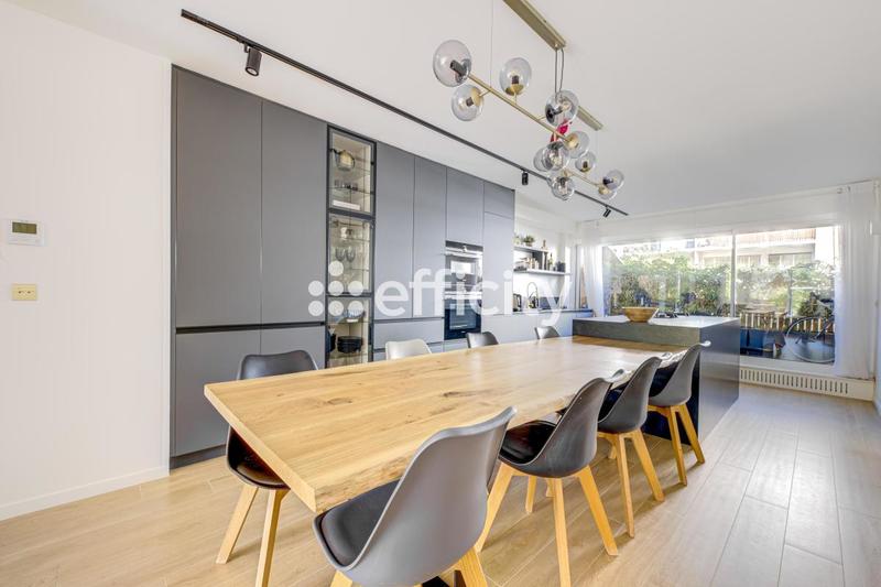 Appartement - 118 m² - 4 pièces