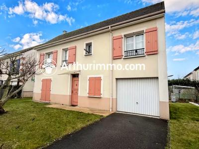 Maison - 85 m² - 4 pièces