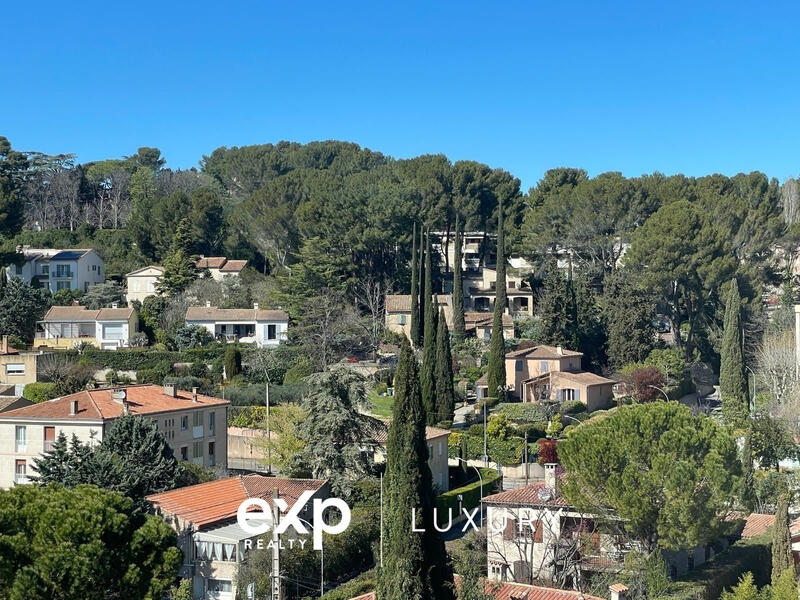 Appartement - 107 m² - 4 pièces