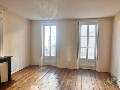 Appartement - 69 m² - 2 pièces