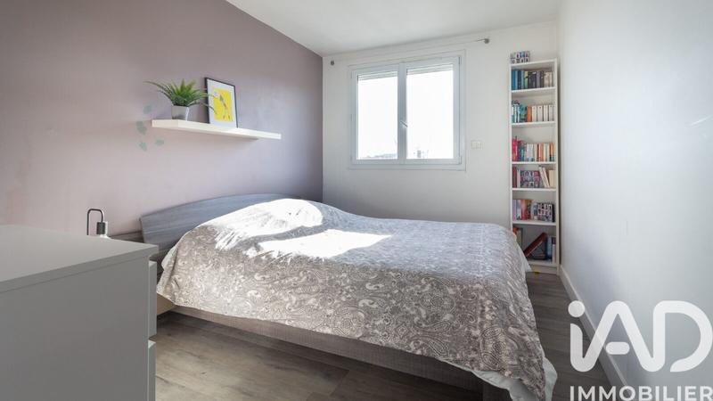 Appartement - 90 m² - 4 pièces