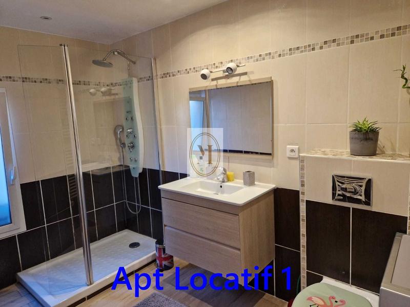 Maison - 199 m² - 7 pièces