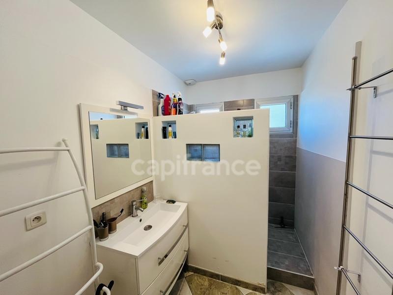 Maison - 111 m² - 4 pièces