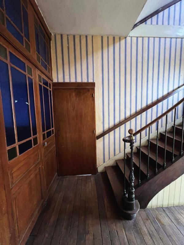 Propriété - 240 m² - 12 pièces