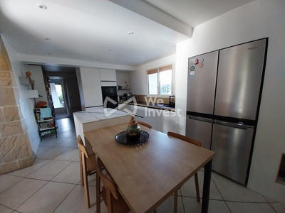 Maison - 270 m² - 7 pièces