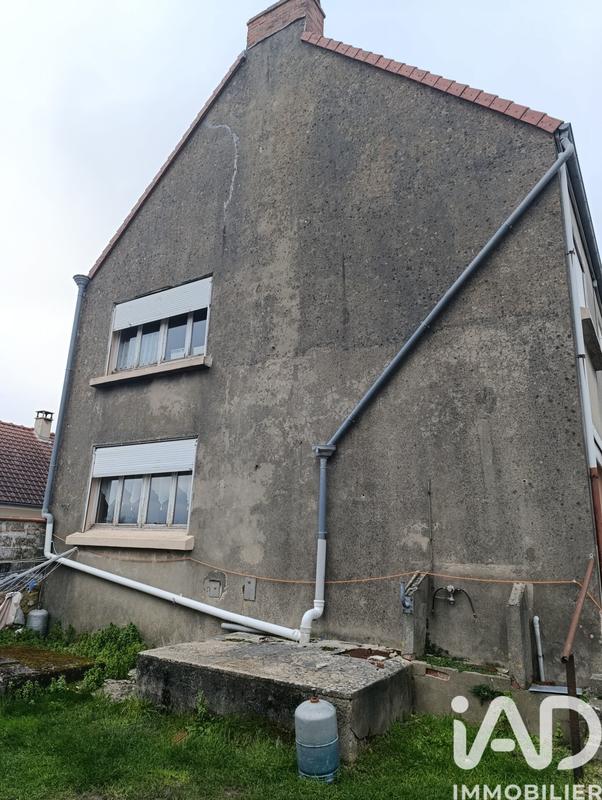 Maison - 122 m² - 8 pièces