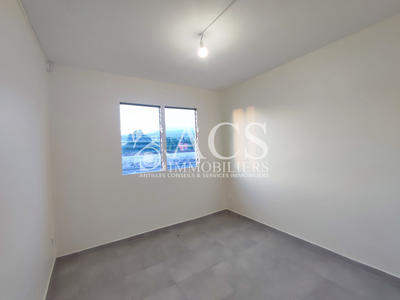 Appartement - 70 m² - 4 pièces