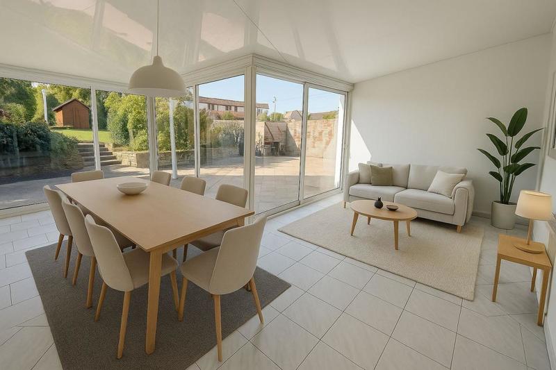 Maison - 205 m² - 6 pièces