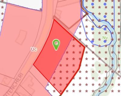 Terrain constructible - 1 700 m²