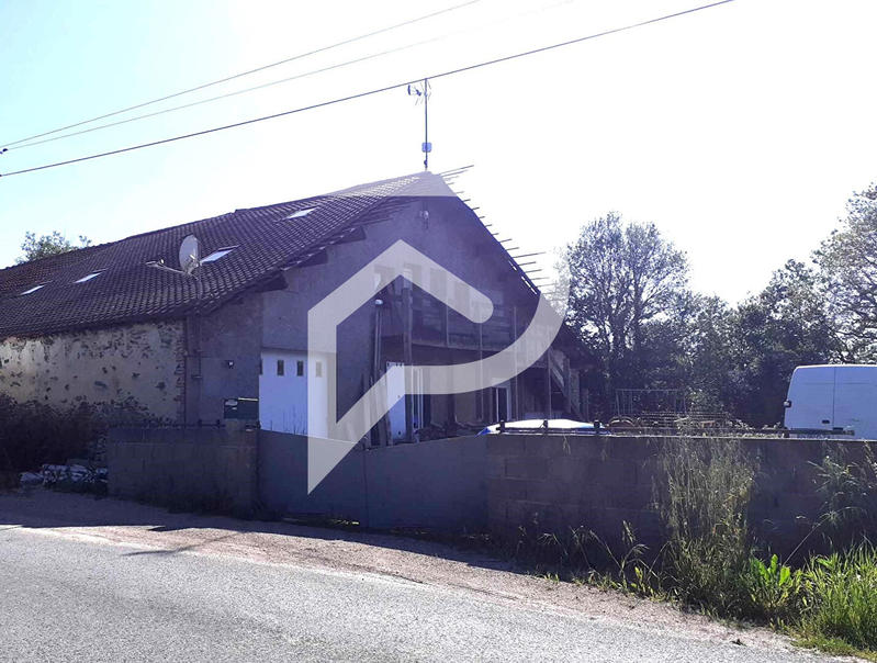 Maison - 240 m² - 9 pièces