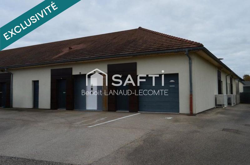 Local commercial - 83 m² - 3 pièces