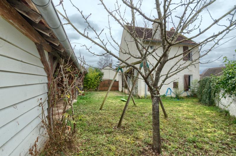 Maison - 101 m² - 5 pièces